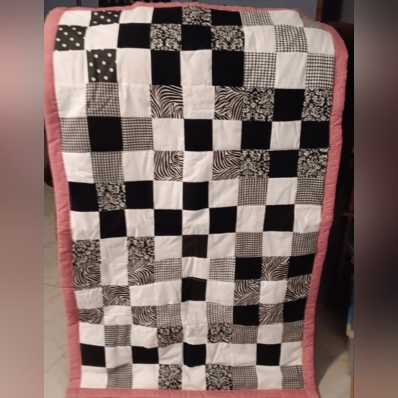 Handmade Black and White Patchwork Quilt with Red Border - Picture 1 of 3